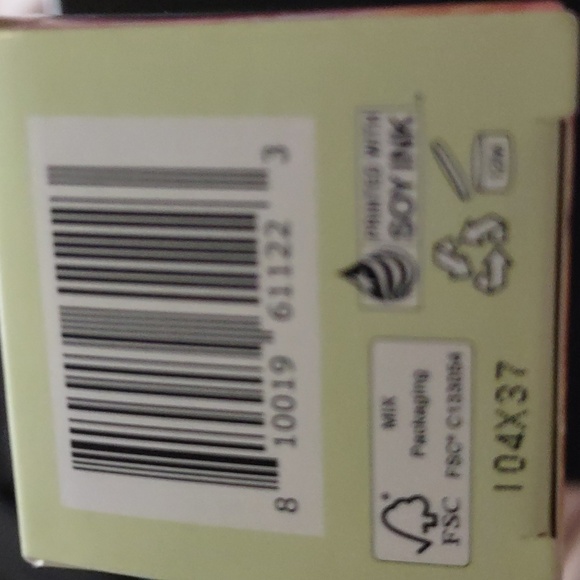 New Good Molecules Lightweight Daily Moisturizer - Picture 3 of 8